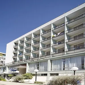 hotellátogatás
